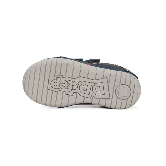 D.D.Step Fiú LED light Zárt cipő S050-41140A